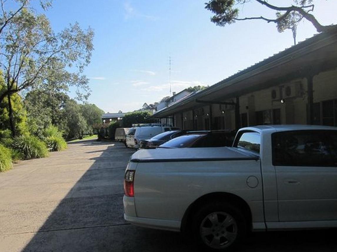 Solomon Inn Motel Figtree วูลองกอง ภายนอก รูปภาพ