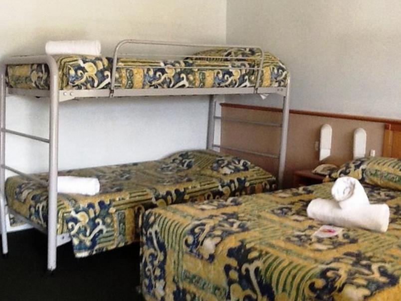 Solomon Inn Motel Figtree วูลองกอง ภายนอก รูปภาพ