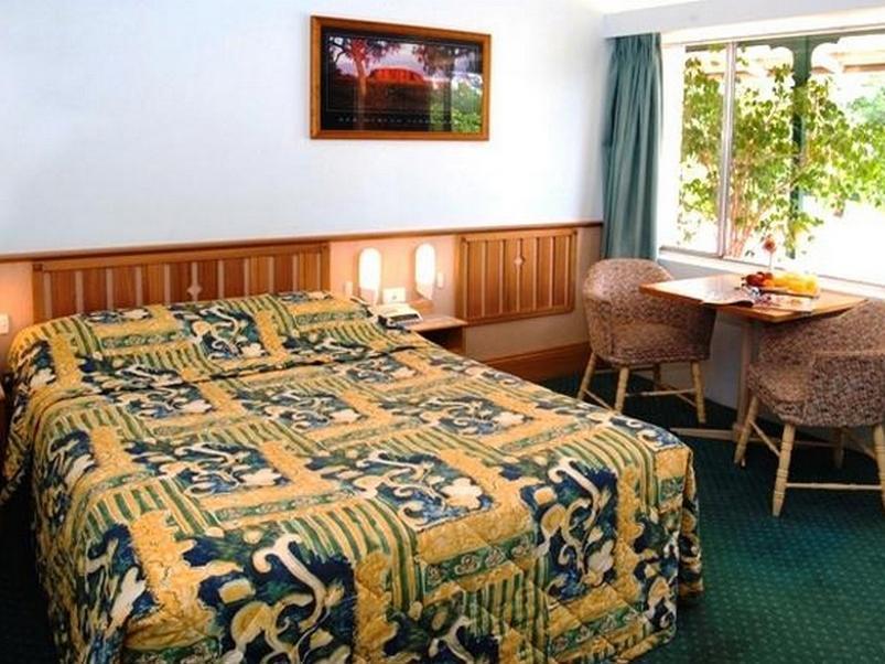 Solomon Inn Motel Figtree วูลองกอง ภายนอก รูปภาพ